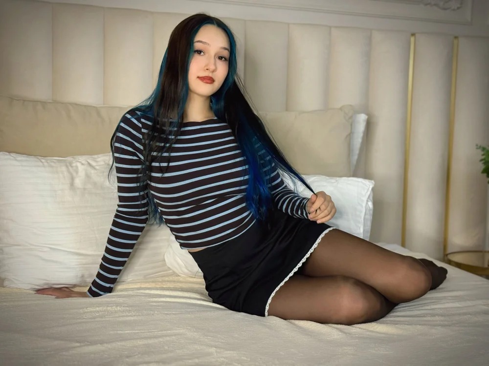 LauraBriggs Chatroom