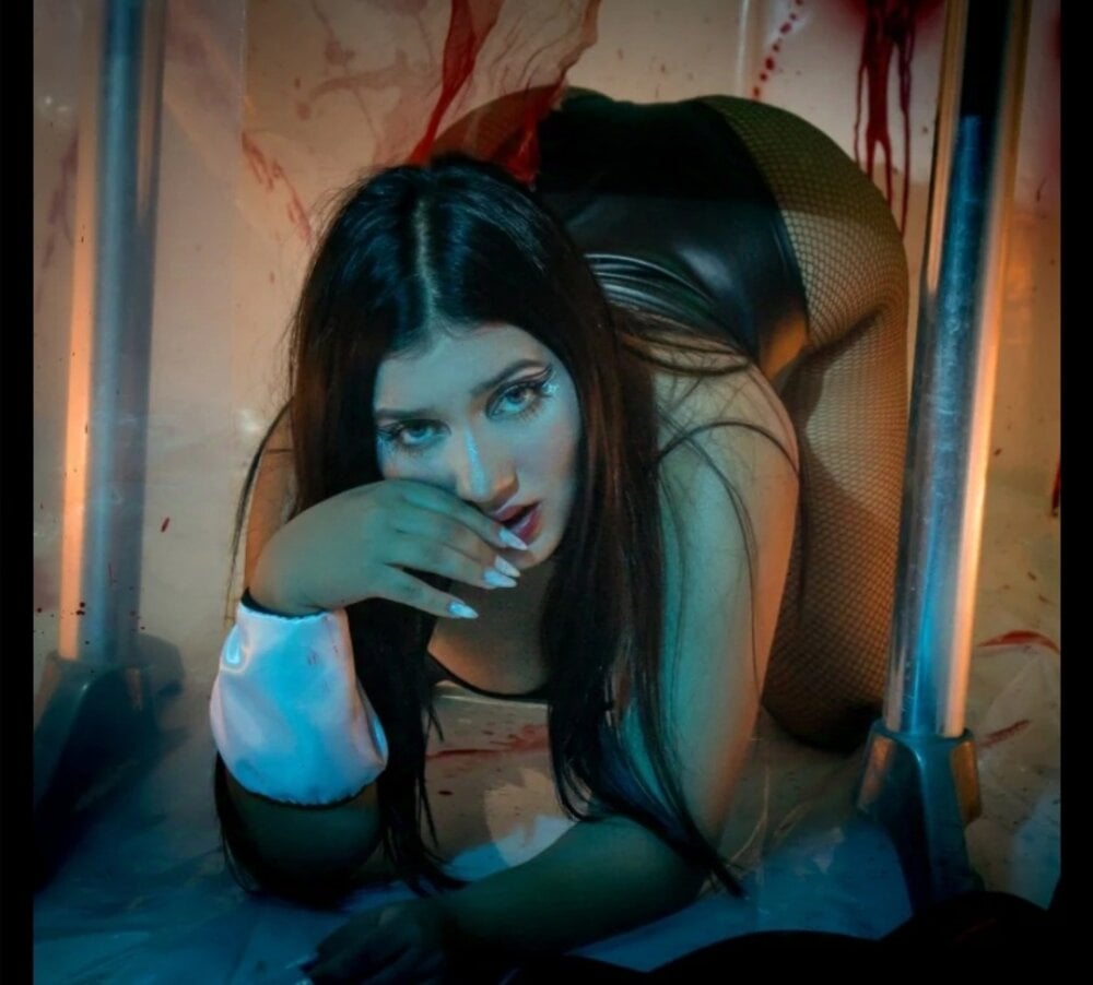 Layla_Room Chatroom