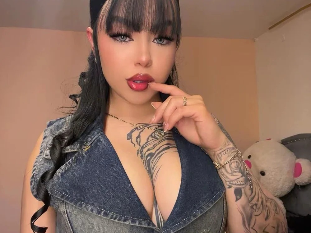 Layla_vip_v Chatroom