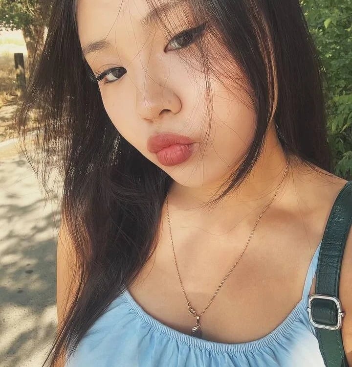 Lea_Summer Chatroom