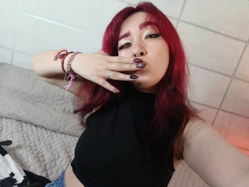 Leah_cherry Chatroom