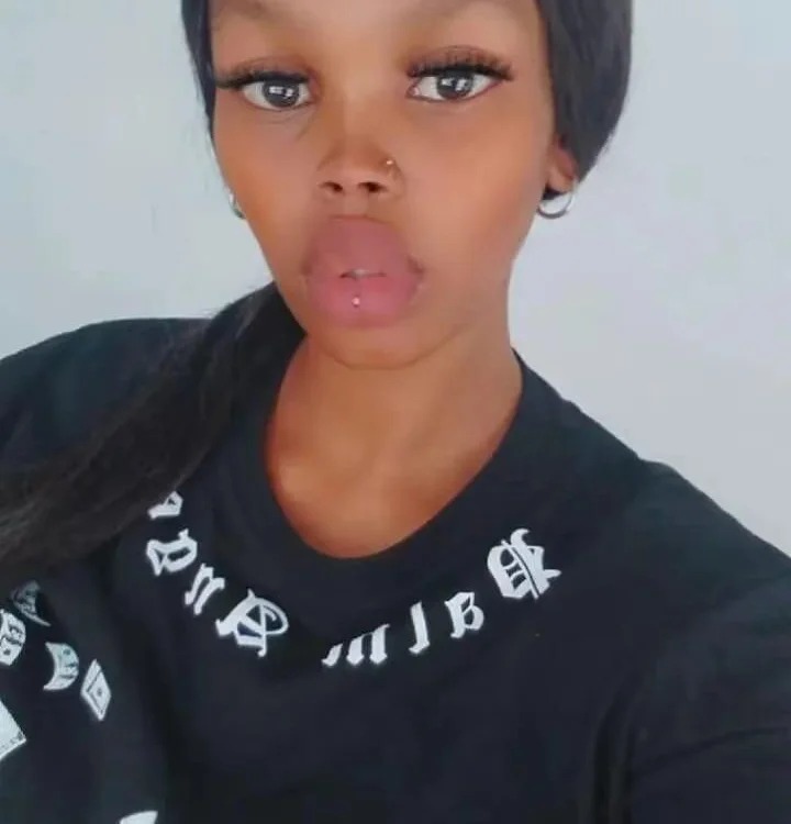 Leandra_2 Chatroom