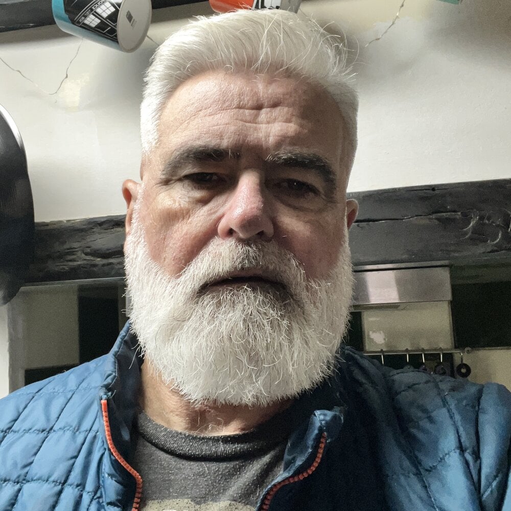 LeatherSdaddy Chatroom