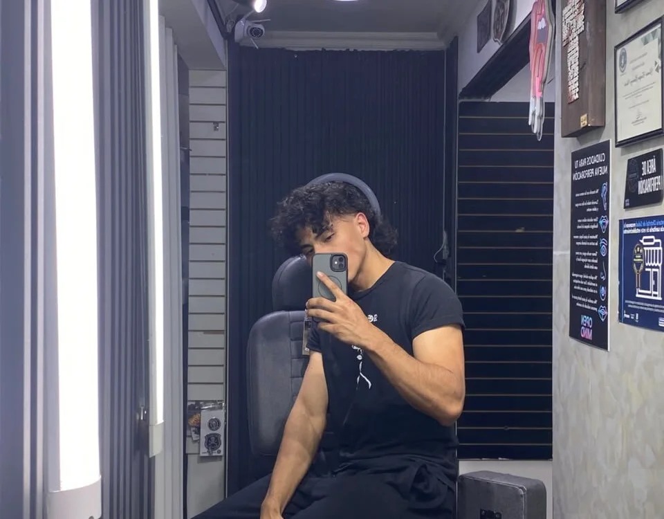 Lee_Fuk Chatroom