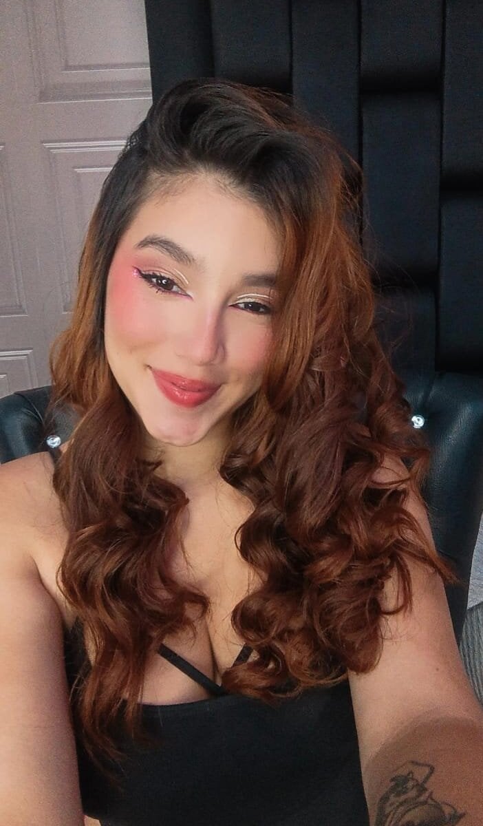 Leiilaas23 Chatroom