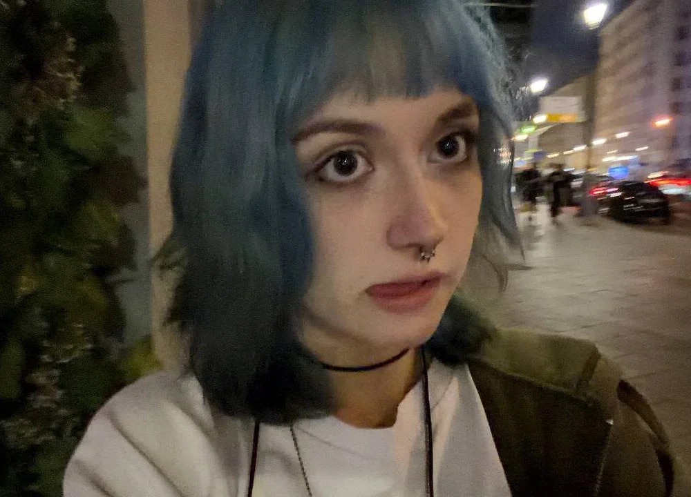 LeilaMirror Chatroom
