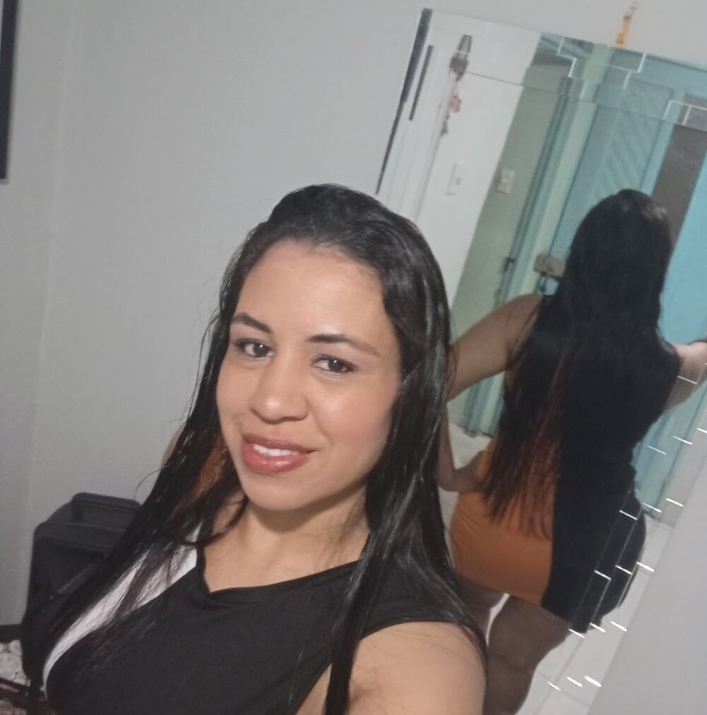 LeilaTaylor Chatroom