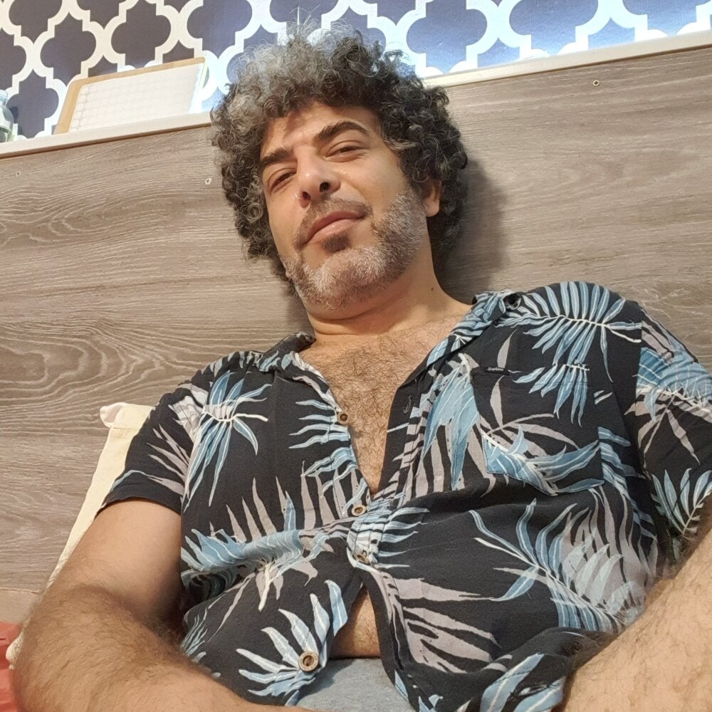 Lelo_Stisfiyer Chatroom