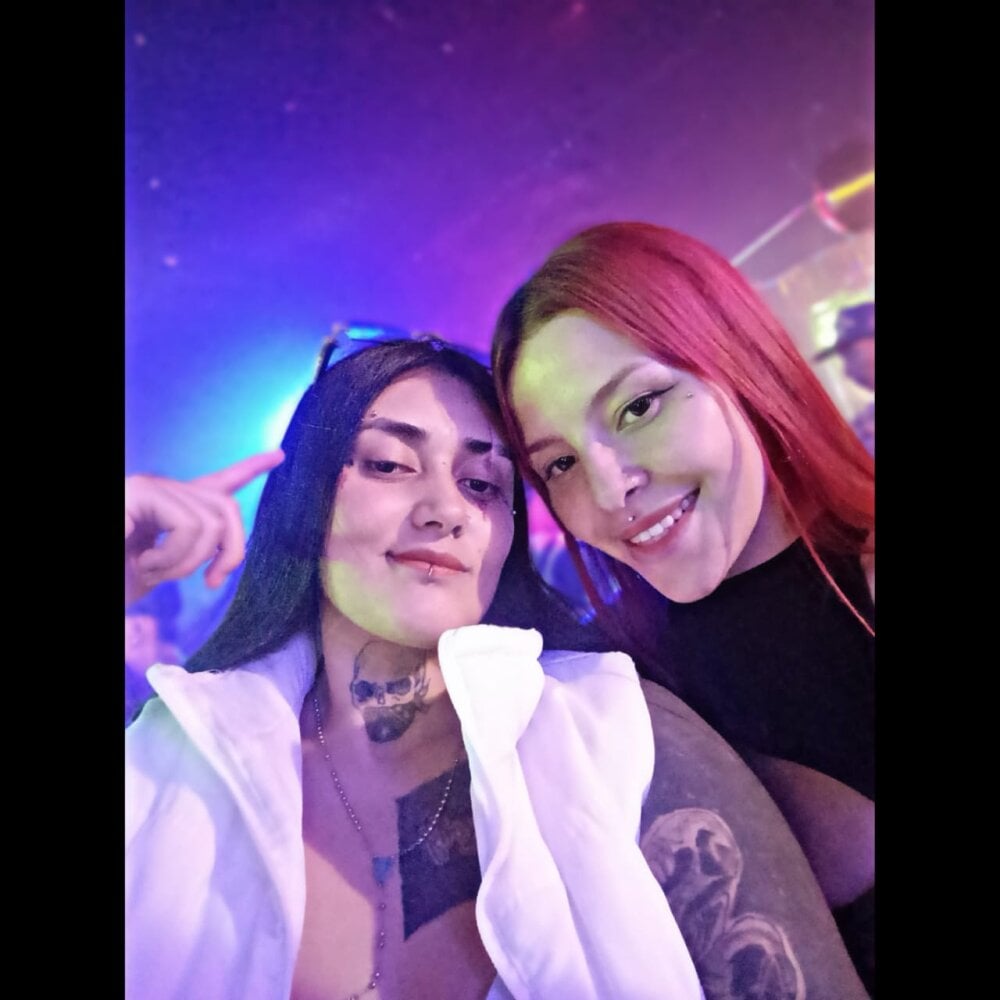 LesboNaughty_ Chatroom