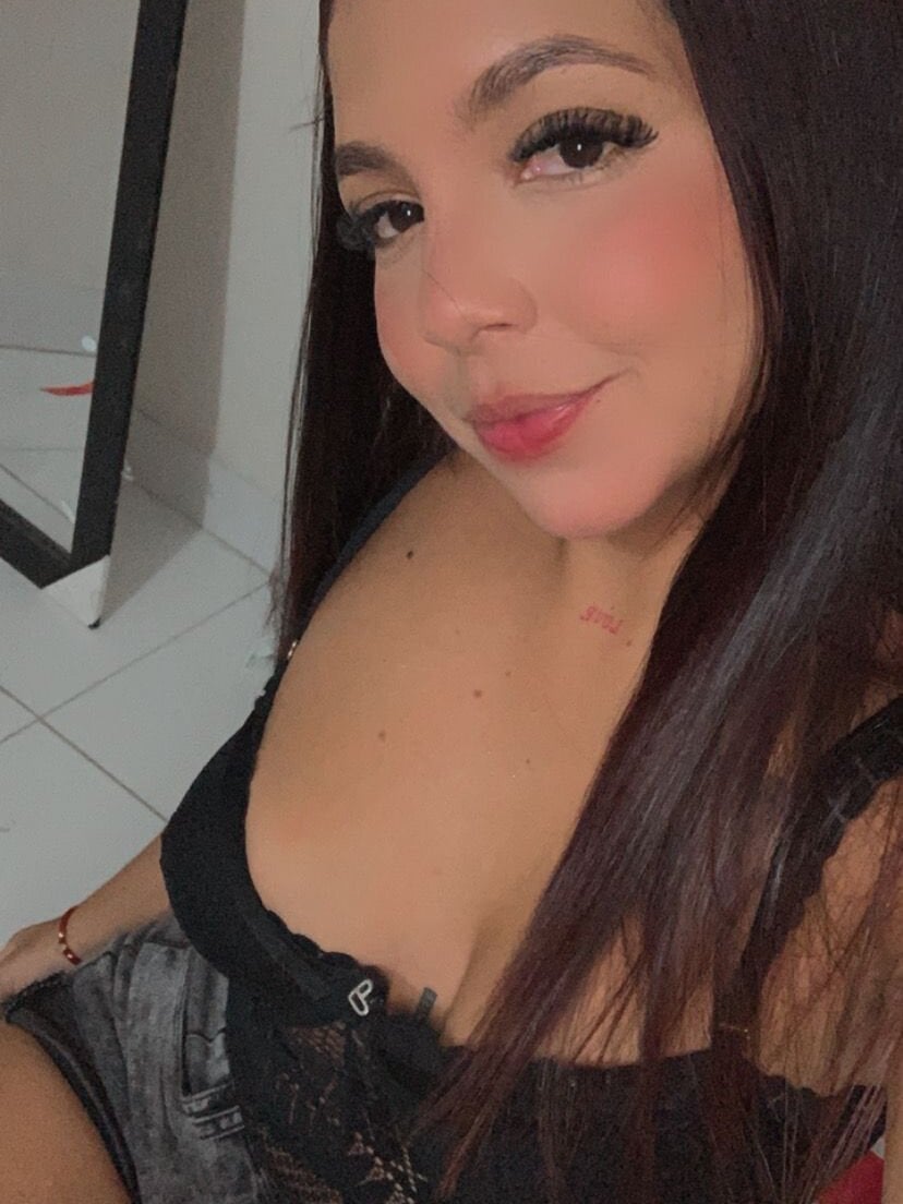 Lets_play_hot Chatroom