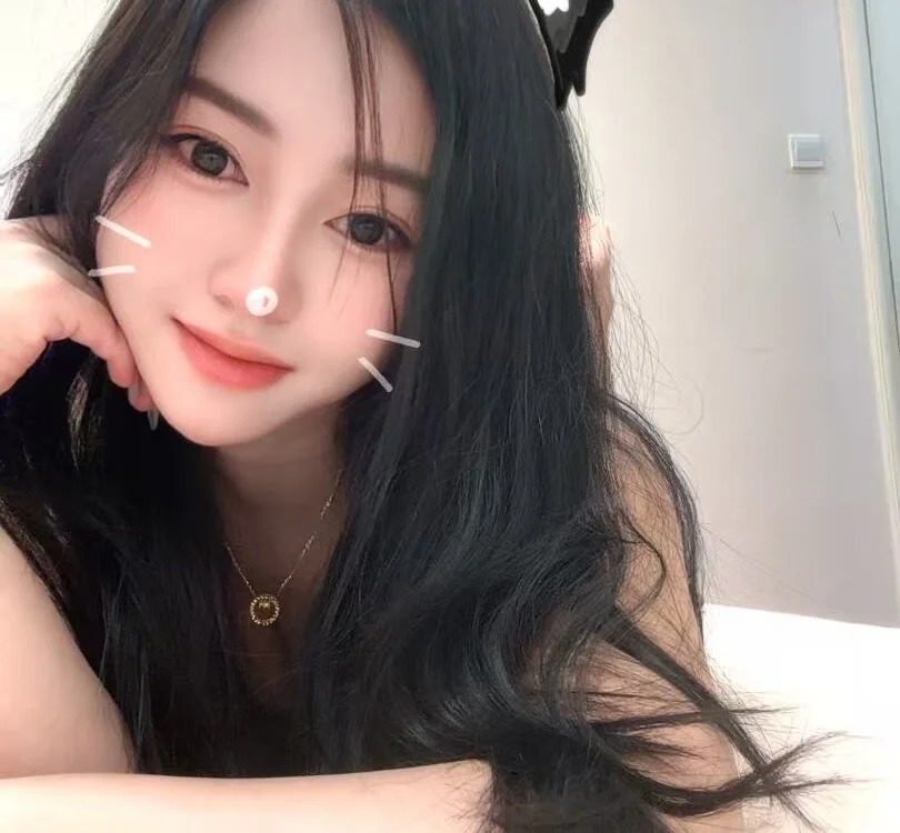 Levy-83 Chatroom