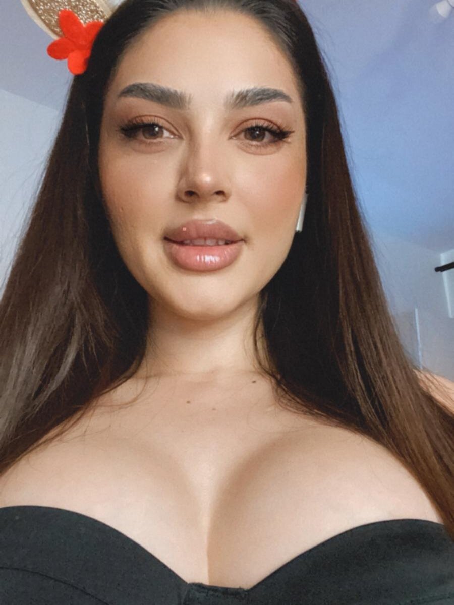 Lexi_Storm Chatroom