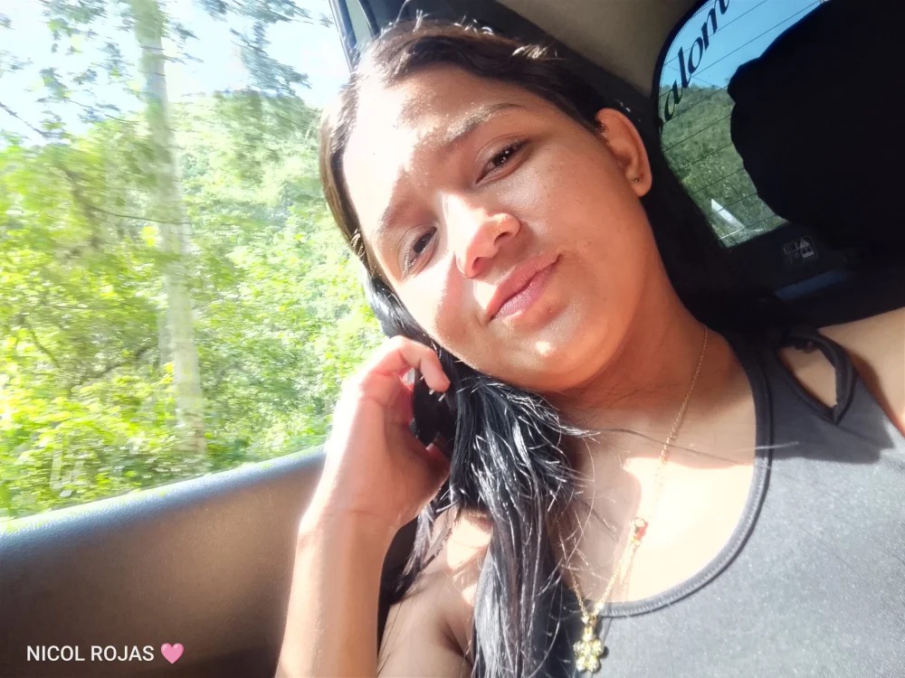 Leya_Phone Chatroom