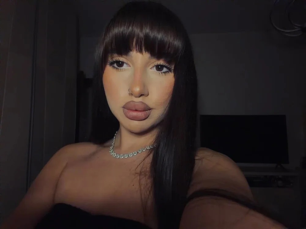 Leyla-Ray Chatroom