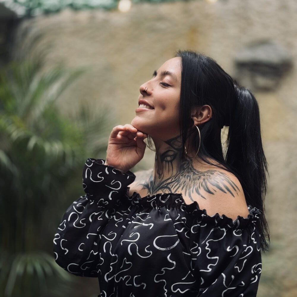 LiaMonroee_ Chatroom