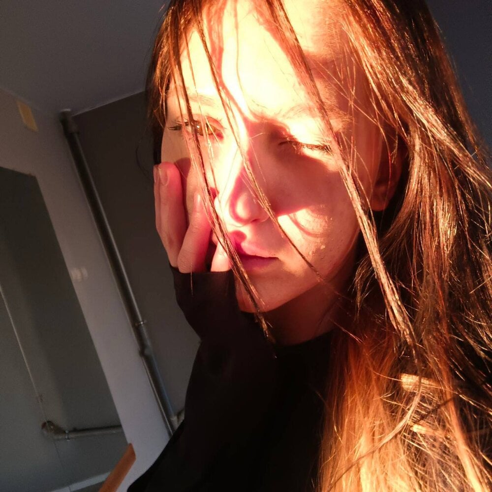 Lia_ve1vet Chatroom