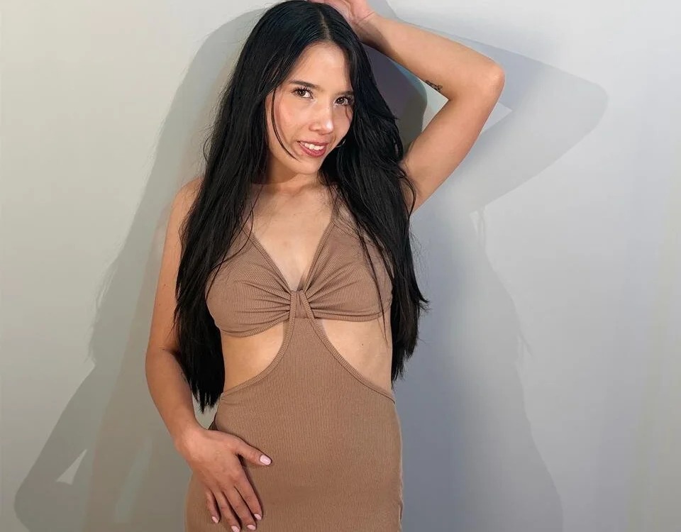 Liah_Moretti Chatroom