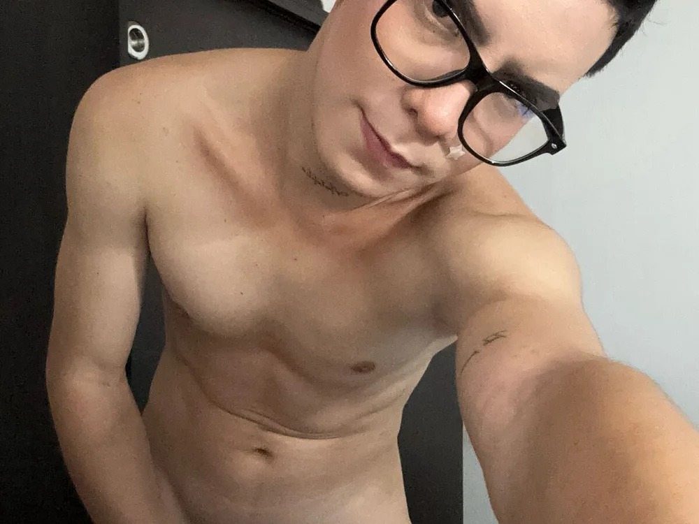 Liam_Fiire Chatroom