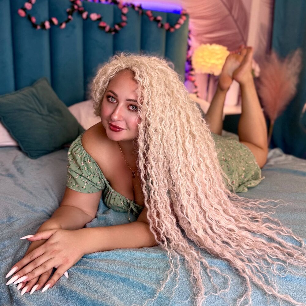 Lilit_1Love Chatroom