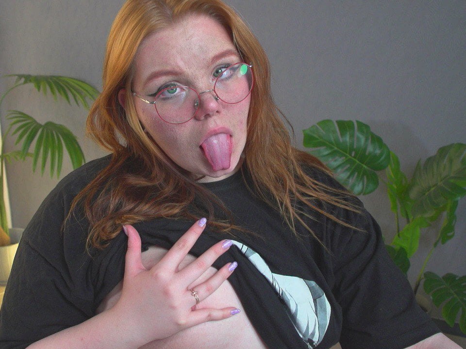 LilithSunshinee Chatroom