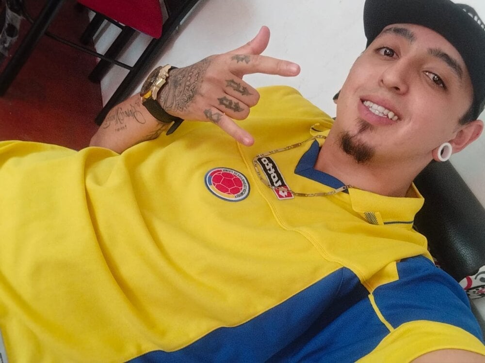 Lilith_Adan_ Chatroom