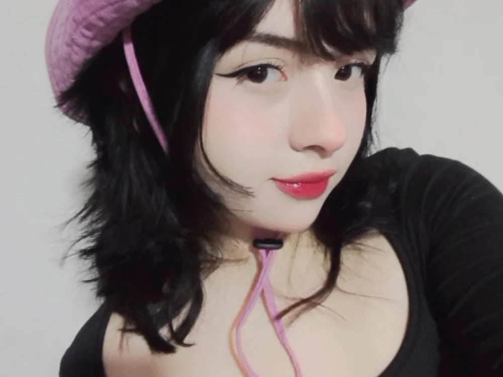 Lilith_Doll Chatroom