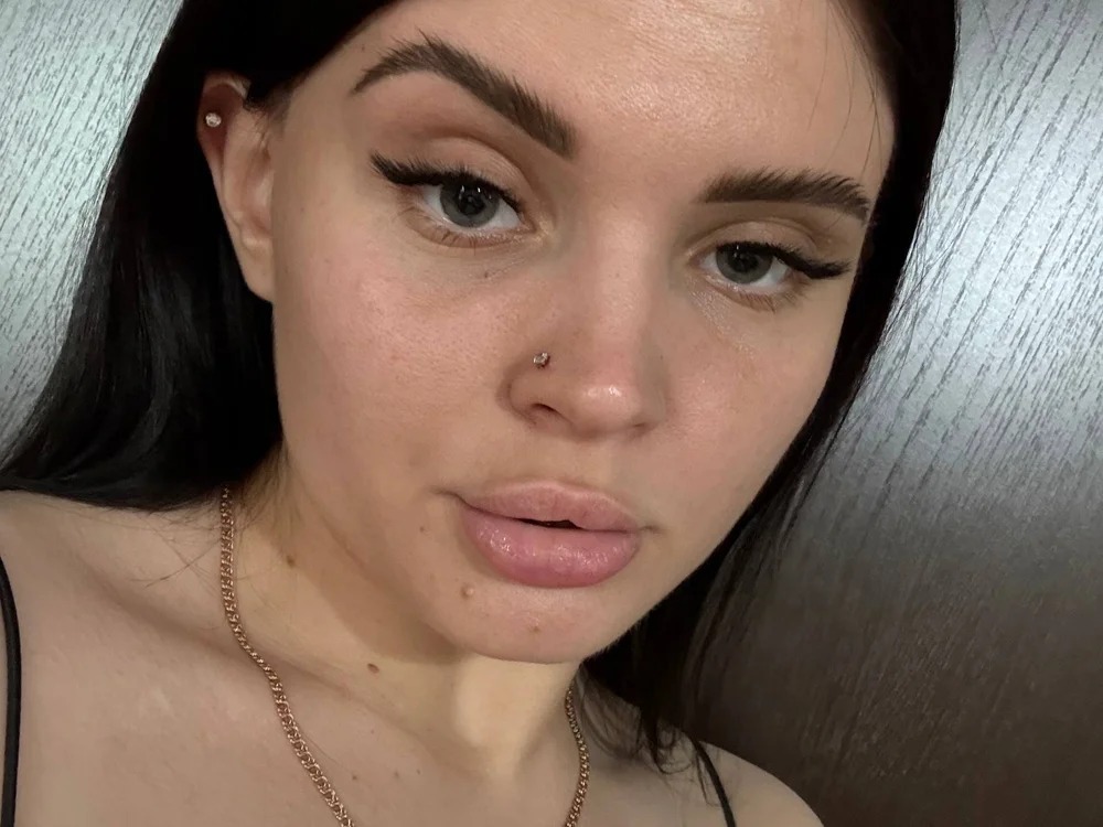 Lilith_Frost Chatroom
