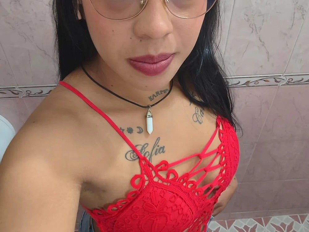 Lilith_Mills Chatroom
