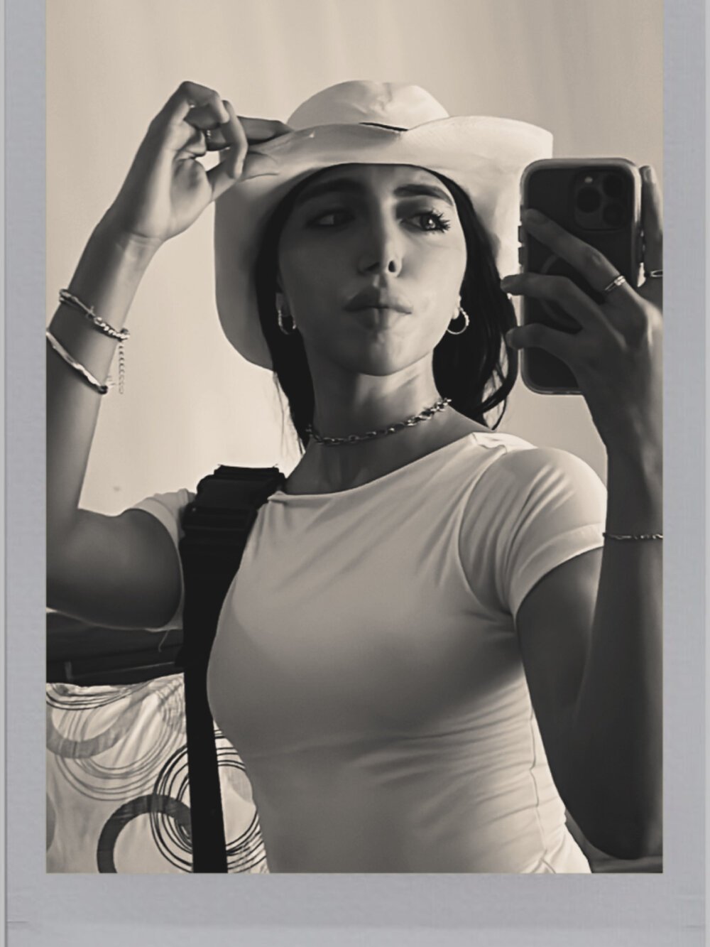Lilith_Rougue Chatroom
