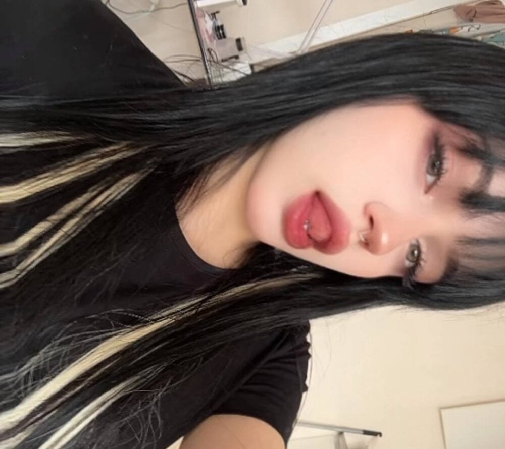 Lilith_Wholsh Chatroom