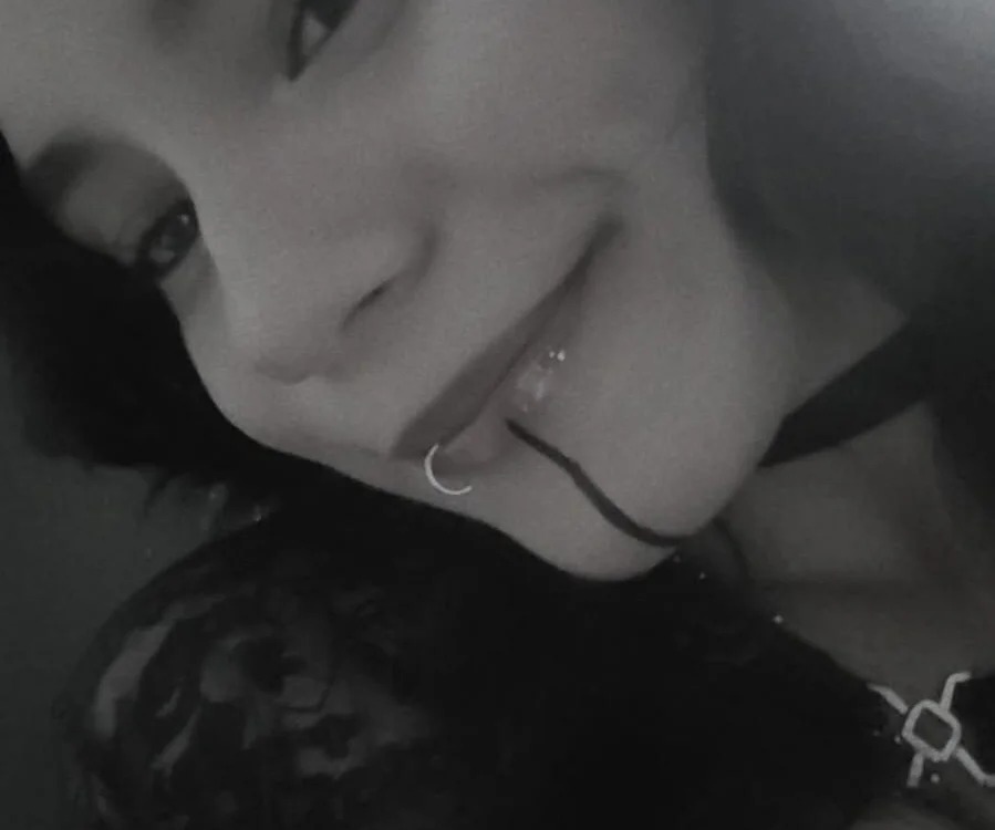 LillyPinkyy19 Chatroom