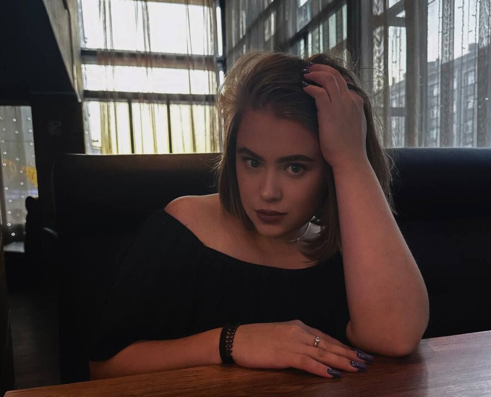 Lilly_Plump Chatroom