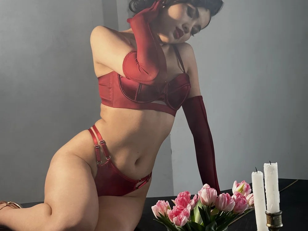Lilly__May Chatroom