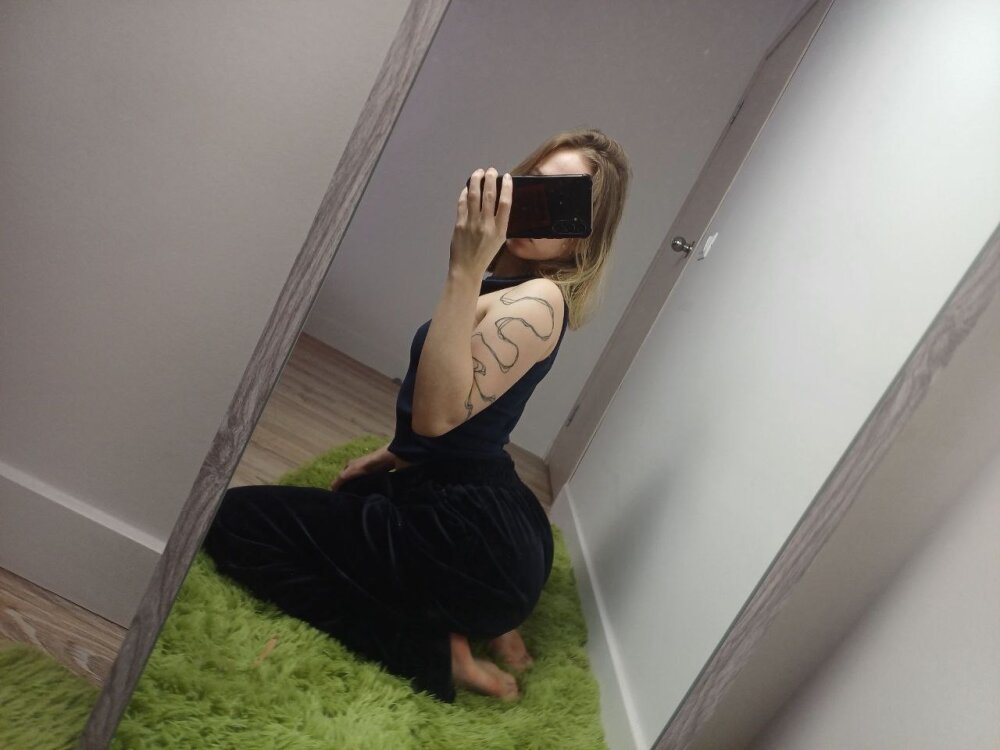 LilyPoetry_ Chatroom