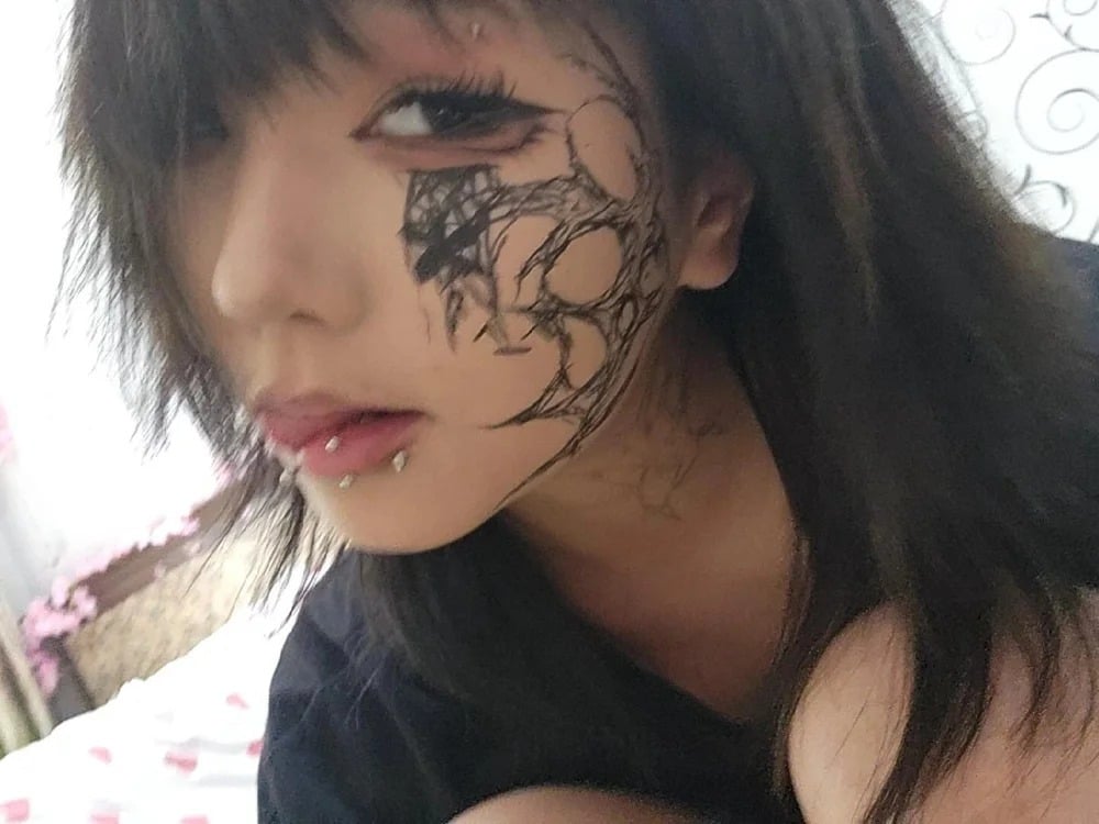 LilyVice Chatroom