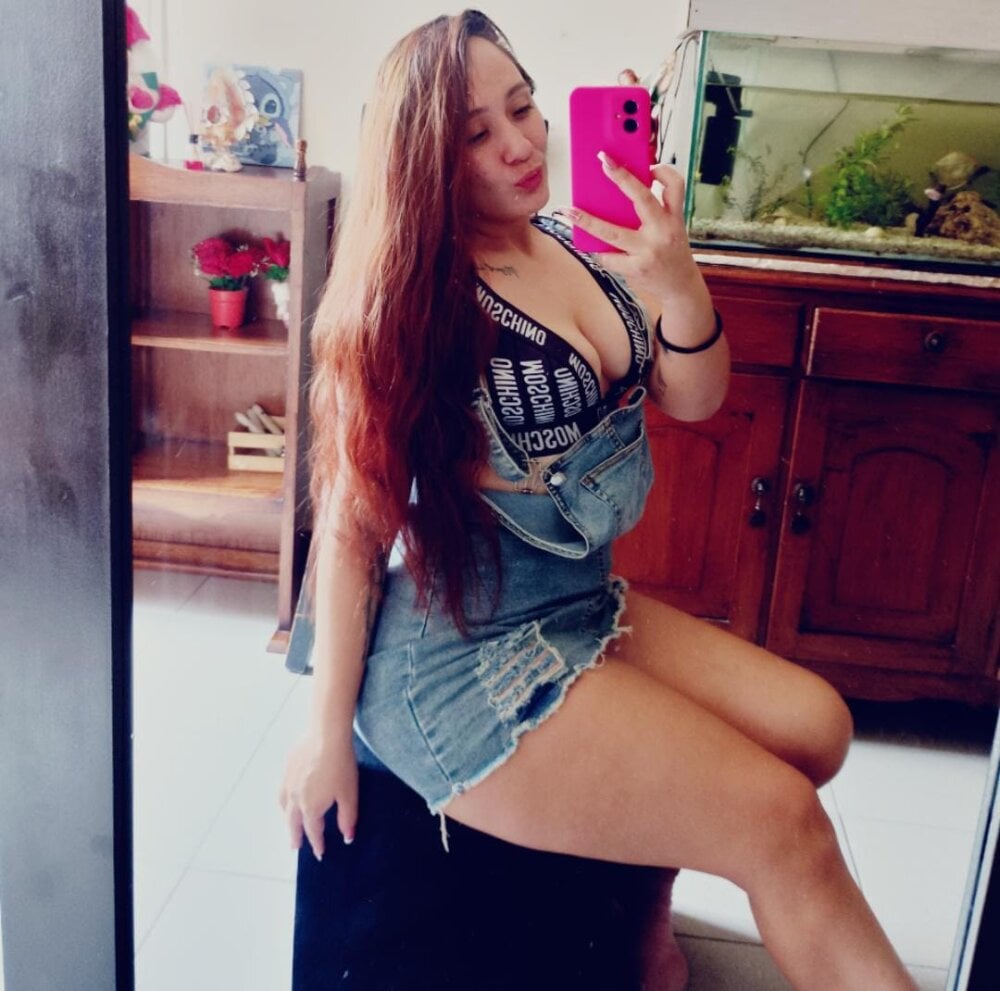 Lily_Sanderss Chatroom