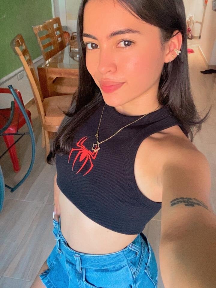 Lily__18 Chatroom