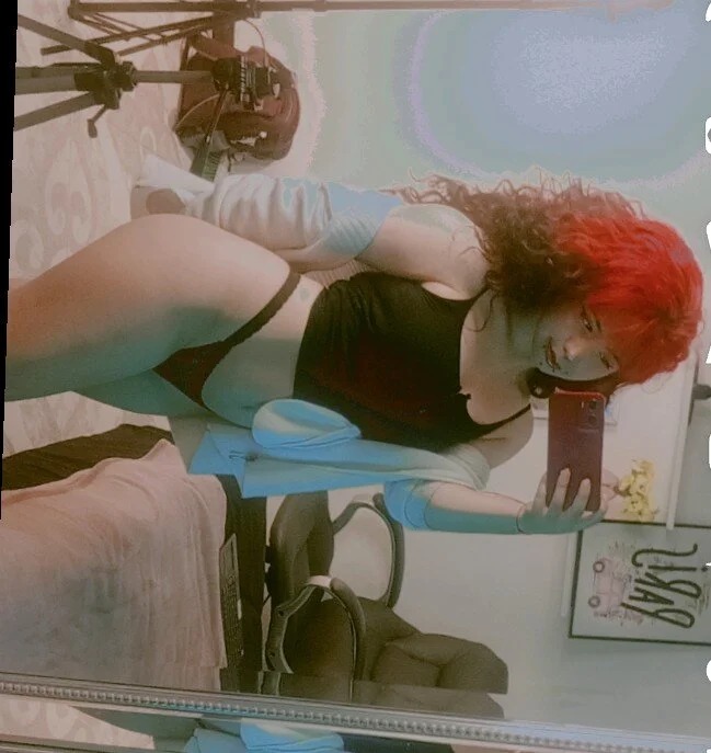 Lilyred_ Chatroom