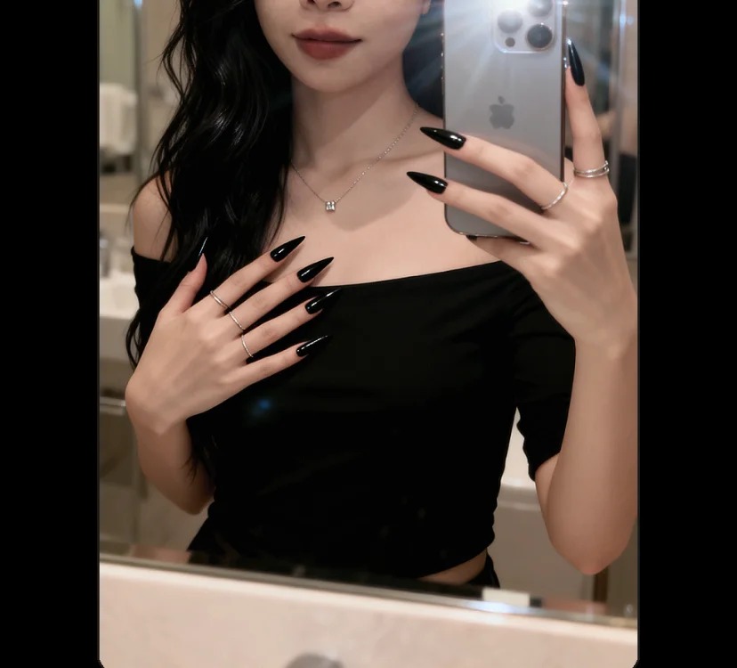 Lilyy18 Chatroom