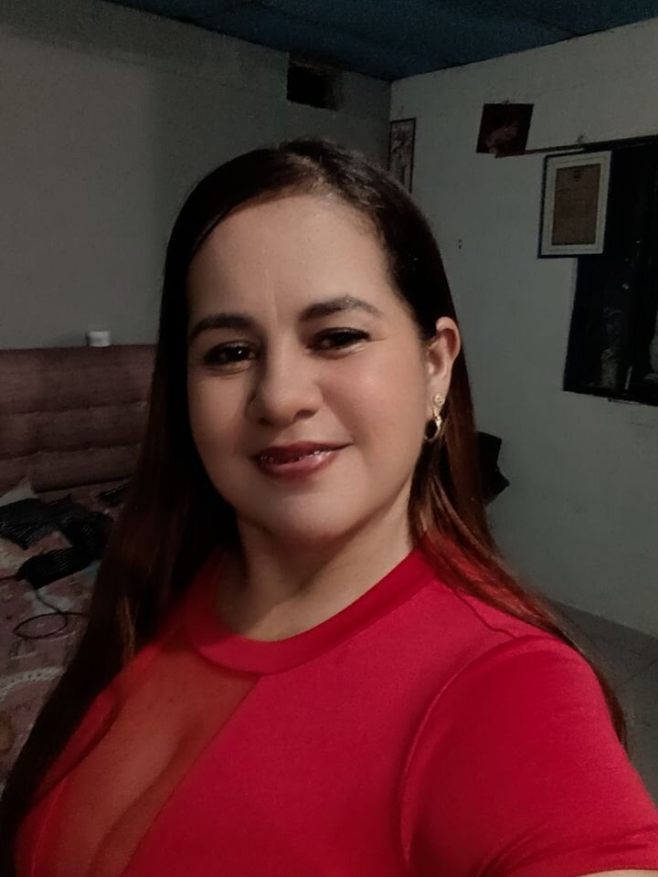 Lina__Zhara Chatroom