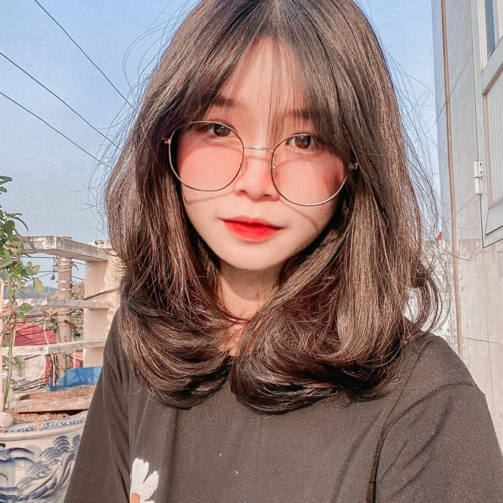 Linda-24 Chatroom