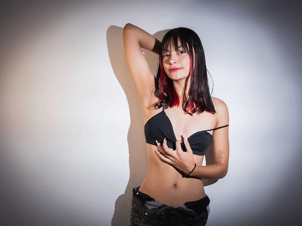 LindaaCherry Chatroom