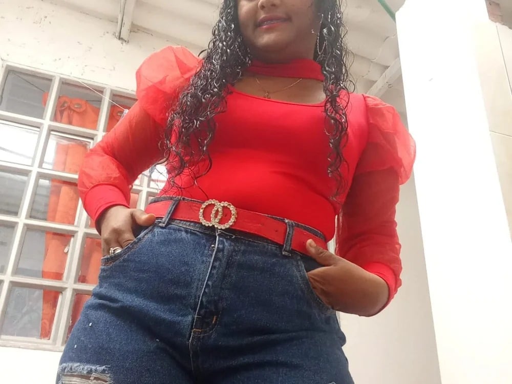 Lindy_Turner Chatroom