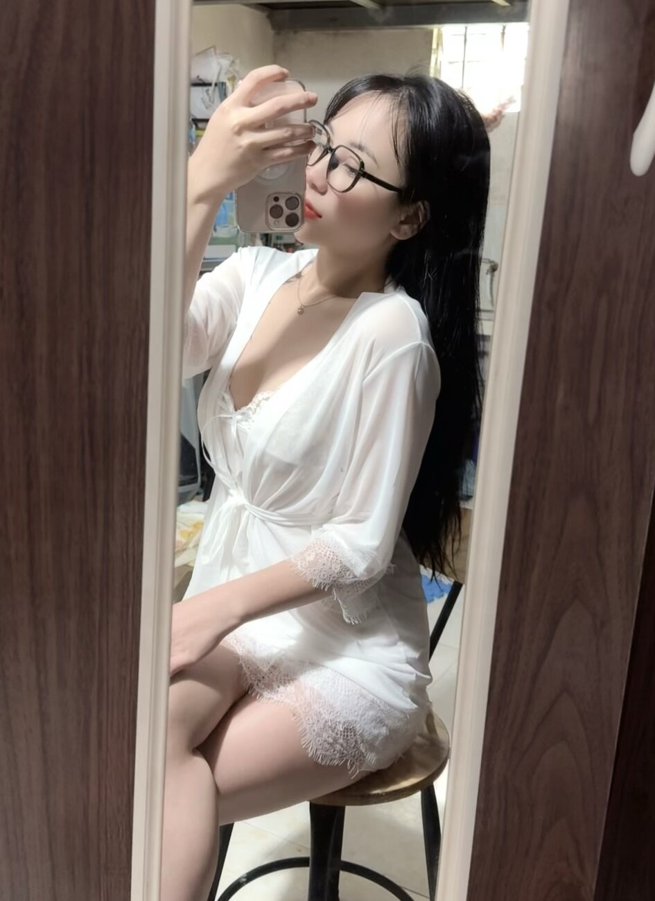 Linh5790 Webcam Profile Picture Linh5790 Chatroom