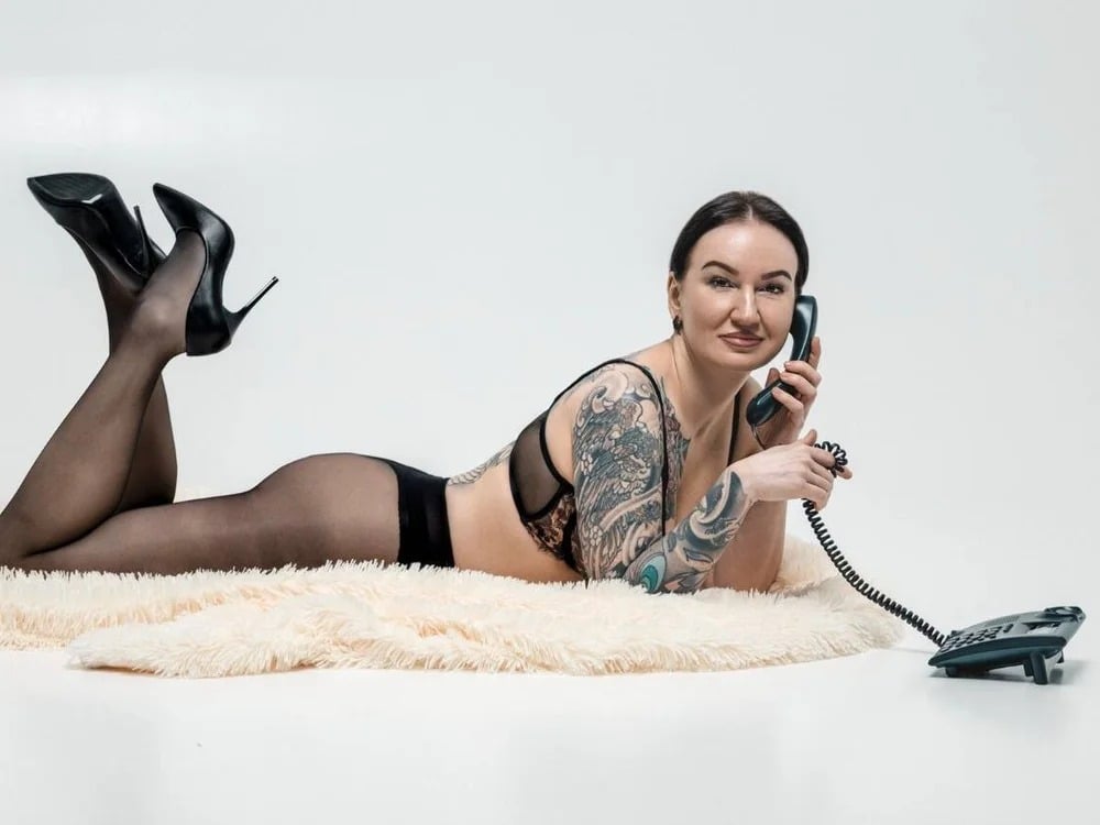 Lisa_Sin Chatroom