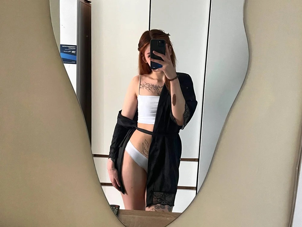 Lisa_mano Chatroom