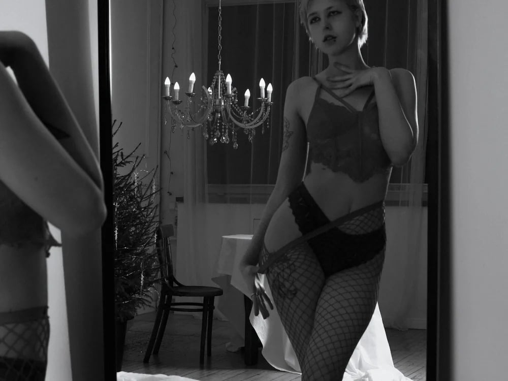 LittleKittenStar Chatroom