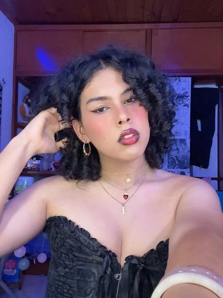 Little_Alli Chatroom