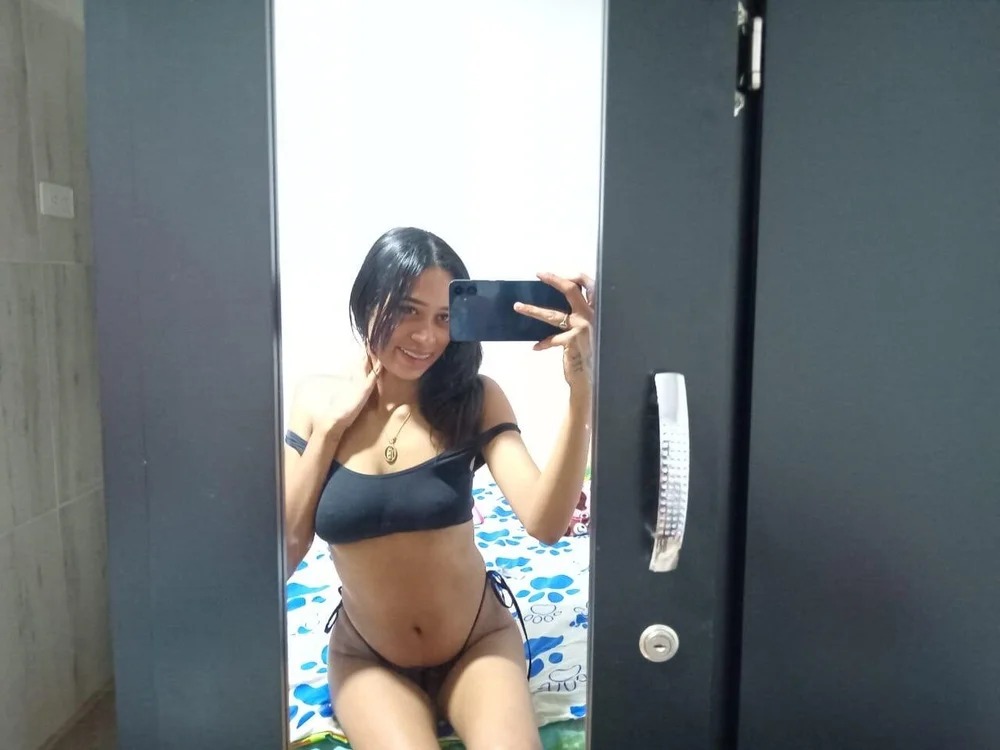 Little_slut1 Chatroom