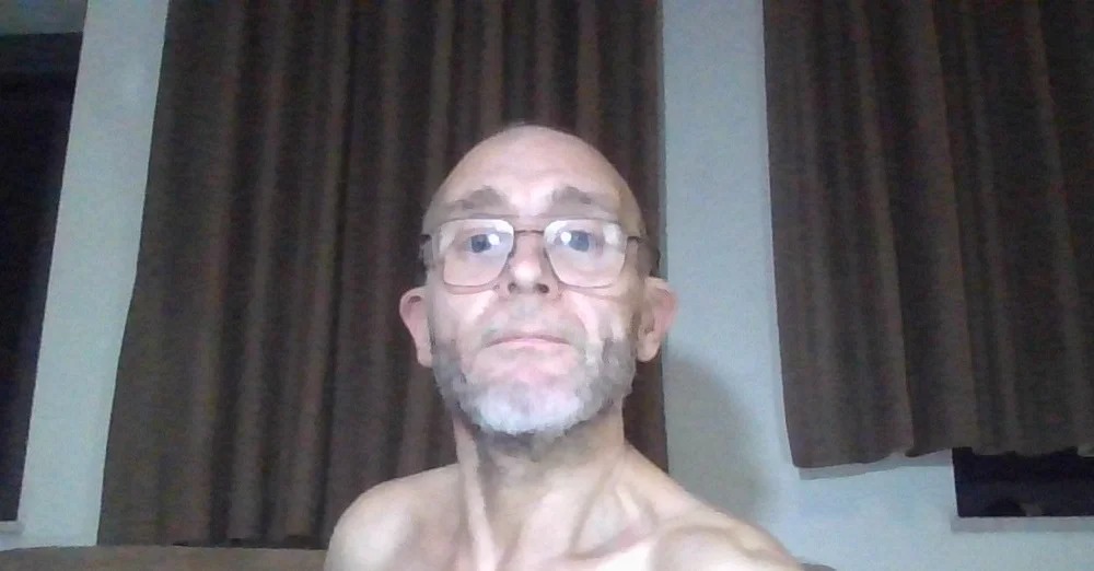 LivelyArray455 Chatroom